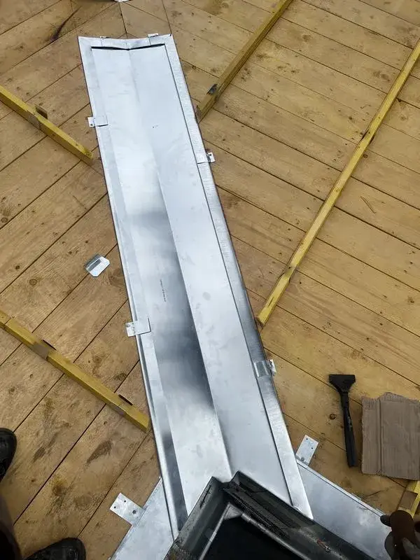 installation-gouttiere-zinc-ms-couverture